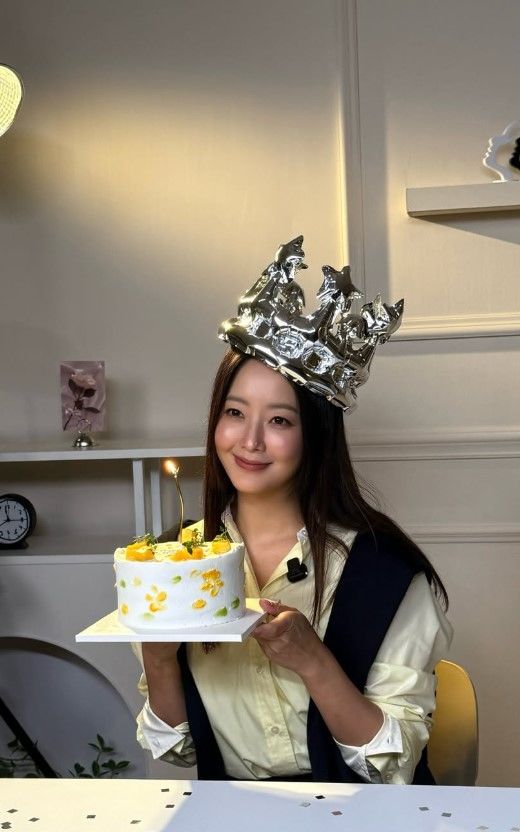 [서울=뉴시스] 김희선. (사진=김희선 인스타그램) 2026.06.11. photo@newsis.com *재판매 및 DB 금지