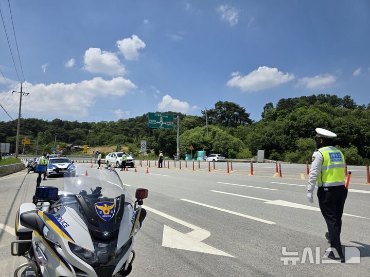 [청주=뉴시스] 충북경찰청 주간 음주운전 단속