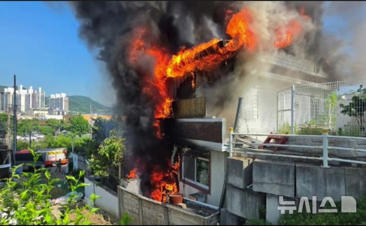 충북 제천 단독주택 화재…8000만원 재산피해