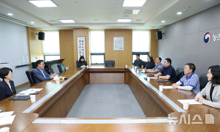 [세종=뉴시스]농촌진흥청은 공무직 등 근로자의 근무 만족도를 높이고 업무 효율성을 향상하기 위해 다음달 1일부터 유연근무제를 확대 시행한다.(사진=농진청 제공)