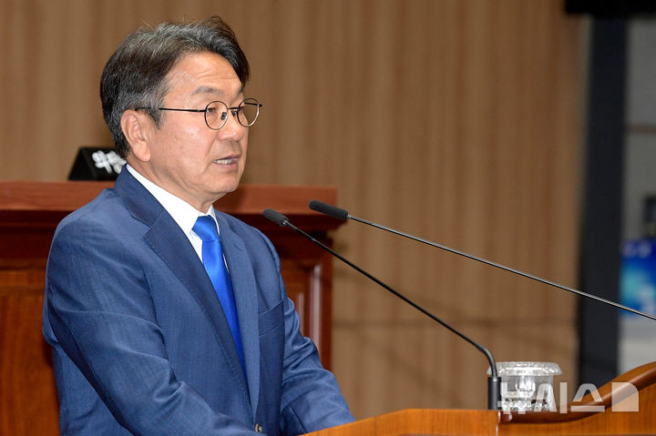 [광주=뉴시스] 강기정 광주시장 추가경정예산안 제안설명. (사진=광주시청 제공). photo@newsis.com *재판매 및 DB 금지
