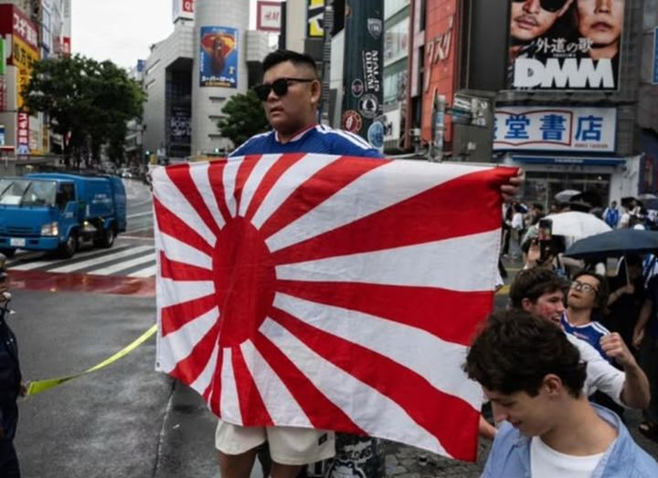 [서울=뉴시스] 2026 FIFA 북중미 월드컵 F조 조별리그 1차전 일본과 네덜란드의 경기에서 일본 내 욱일기 거리 응원 (사진=서경덕 교수팀 제공) 2026.06.16. photo@newsis.com *재판매 및 DB 금지