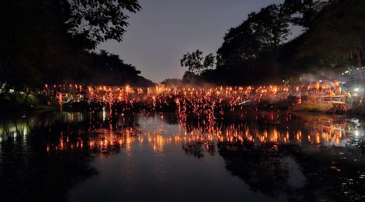[진주=뉴시스] 경남 진주시 금산면 월아산 청곡사 낙화축제. (사진=청곡사 제공) 2026.06.16. photo@newsis.com *재판매 및 DB 금지