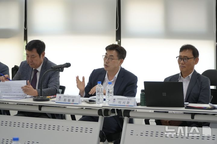 [평택=뉴시스] 최원용 당선인이 인수위원회 업무보고에 참석한 모습 (사진=최원용 당선인 인수위원회 제공) 2026.06.17.photo@newsis.com 
