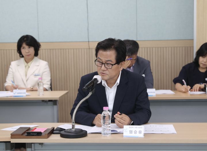 [보령=뉴시스] 시정자문 토론회를 주재하는 엄승용 보령시장 당선인. (사진=시정인수 태스트포스팀 제공) 2026.06.17. photo@newsis.com *재판매 및 DB 금지