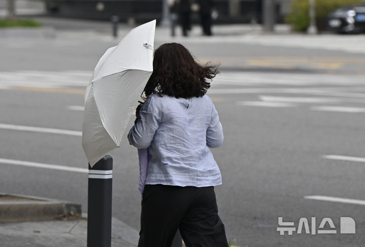 대구·경북 흐리고 최고 80㎜ 비…낮 최고 24~29도
