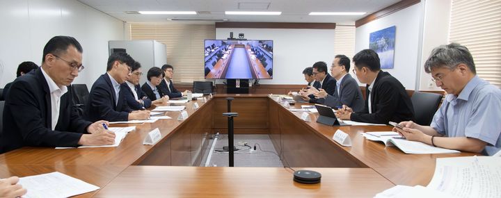 [서울=뉴시스] 이형일 재정경제부 차관이 지난 6월 서울 종로구 정부서울청사 제2차 일자리 전담반(TF)을 주재하고 있다. (사진=재정경제부 제공) 2026.06.17. photo@newsis.com *재판매 및 DB 금지