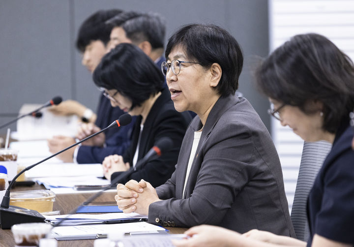 [서울=뉴시스] 정은경 보건복지부 장관이 17일 오후 서울 중구 T타워에서 열린 보건의료데이터 활용 수요자 정책간담회에서 발언하고 있다. (사진=기후에너지환경부 제공) 2026.06.17. photo@newsis.com *재판매 및 DB 금지