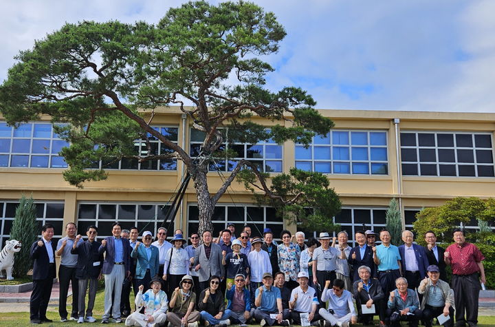 [진주=뉴시스] 대한민국헌정회, 대한민국 '기업가정신 수도' 진주 방문. (사진=진주시 제공) 2026.06.18. photo@newsis.com *재판매 및 DB 금지