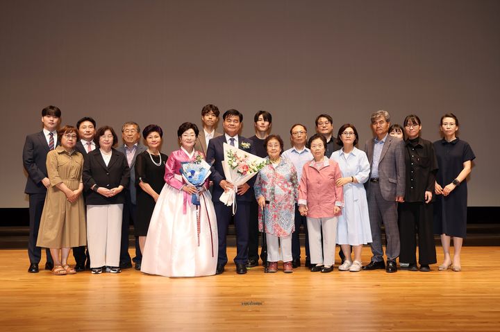 [동해=뉴시스] 18일 심규언 동해시장 퇴임식을 개최하고 있다.(사진=동해시 제공)photo@newsis.com *재판매 및 DB 금지