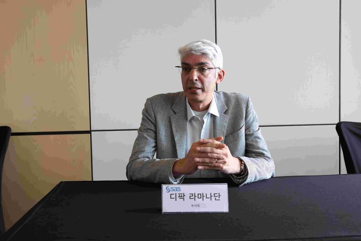 [서울=뉴시스] 디팍 라마나단 SAS 부사장. (사진=SAS 제공) *재판매 및 DB 금지