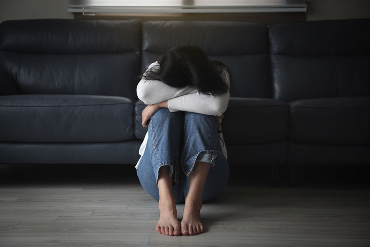 [서울=뉴시스] 난소암 환자가 겪는 신체적 증상이 우울증으로 오인돼 잘못된 진단으로 이어질 수 있다는 연구 결과가 나왔다. (사진=유토이미지) *재판매 및 DB 금지