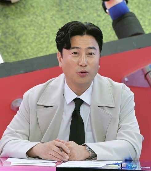 [서울=뉴시스] 방송인 안정환이 축구 선수 시절 경기 중 상대 선수에게 가격당했던 일화를 공개한다. (사진=틱톡) 2026.06.19. photo@newsis.com *재판매 및 DB 금지