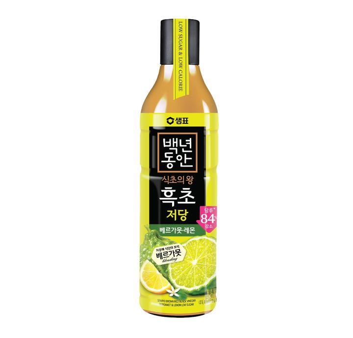 샘표 '백년동안 흑초 저당 베르가못·레몬'. (사진=샘표 제공) *재판매 및 DB 금지