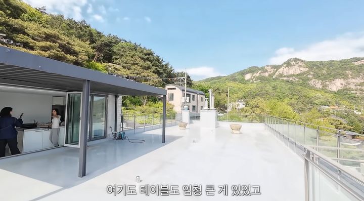 [서울=뉴시스] 한채아 시댁 옥상 (사진='한채아' 유튜브 캡쳐) 2026.06.23. photo@newsis.com *재판매 및 DB 금지
