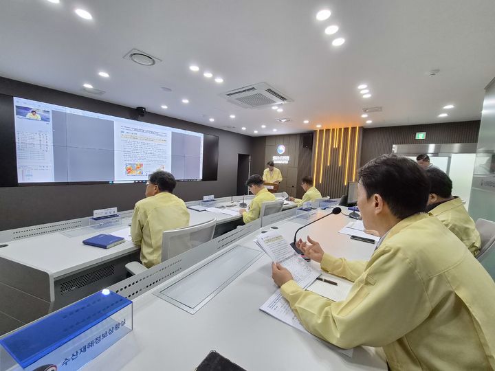 [부산=뉴시스] 2026년 고수온 대응반 권역별 현안 사항 발표. (사진=국립수산과학원 제공) 2026.06.23. photo@newsis.com *재판매 및 DB 금지