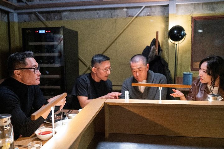 [서울=뉴시스] CNN 오리지널 시리즈 '케이-에브리띵' 3부 '케이푸드'편 속 화요 조희경 대표(오른쪽 끝)(사진=화요 제공) *재판매 및 DB 금지