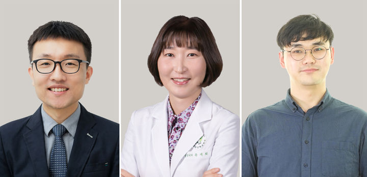 [대전=뉴시스] 건양의대 세포생물학교실 박환우(왼쪽) 교수, 건양대병원 신장내과 윤세희(가운데) 교수, 건양의대 세포생물학교실 한대원 교수.(사진=건양대학교병원 제공) 2026.06.23. photo@newsis.com *재판매 및 DB 금지