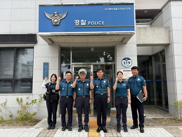 [대구=뉴시스] 민문기 대구 동부경찰서장이 지역 내 경찰관서 9곳을 방문해 치안 현장을 점검했다. (사진=대구 동부경찰서 제공) 2026.06.23. photo@newsis.com *재판매 및 DB 금지