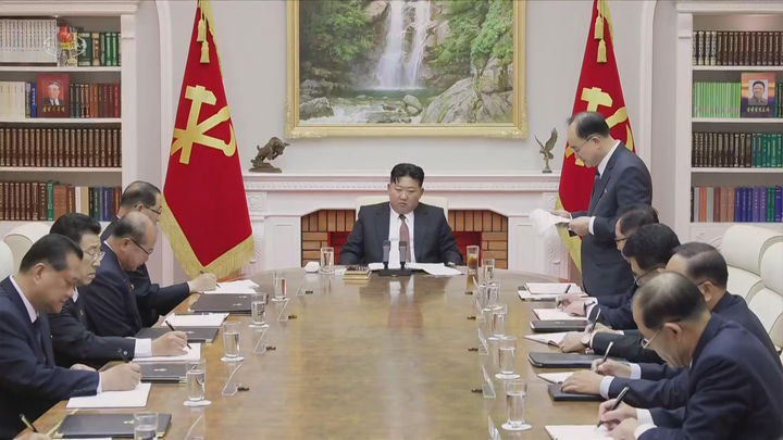 북한 김정은 9기 전원회의 참석