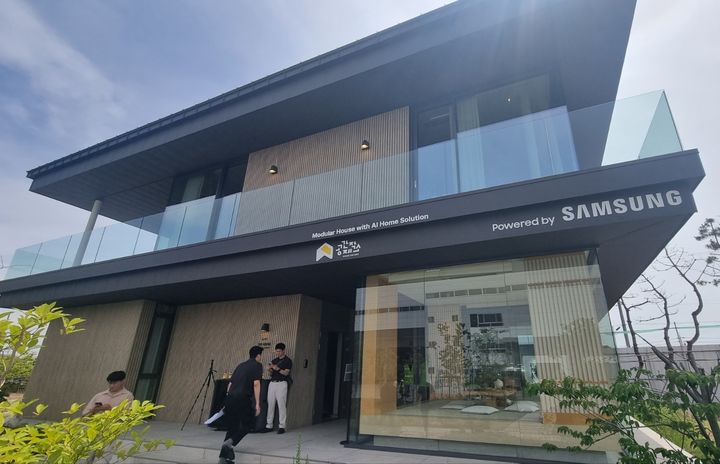 [화성=뉴시스]이지용 기자 = 경기도 화성시에 위치한 삼성 AI 모듈러 홈. 2026.06.24. leejy5223@newsis.com *재판매 및 DB 금지