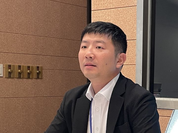 [고양=뉴시스] 이주영 기자 = 네이버클라우드 퍼블릭 플래그십의 강민석 이사가 24일 경기 고양시 일산 킨텍스에서 열린 '공공 AI 박람회'에서 네이버클라우드의 AI 인프라 전략을 소개했다. 2026.06.24. zoo@newsis.com *재판매 및 DB 금지