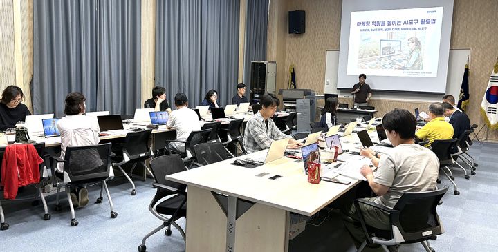 [평창=뉴시스] 중소기업 대상 '마케팅 역량 강화 교육'. (사진=평창군 제공) 2026.06.25. photo@newsis.com *재판매 및 DB 금지