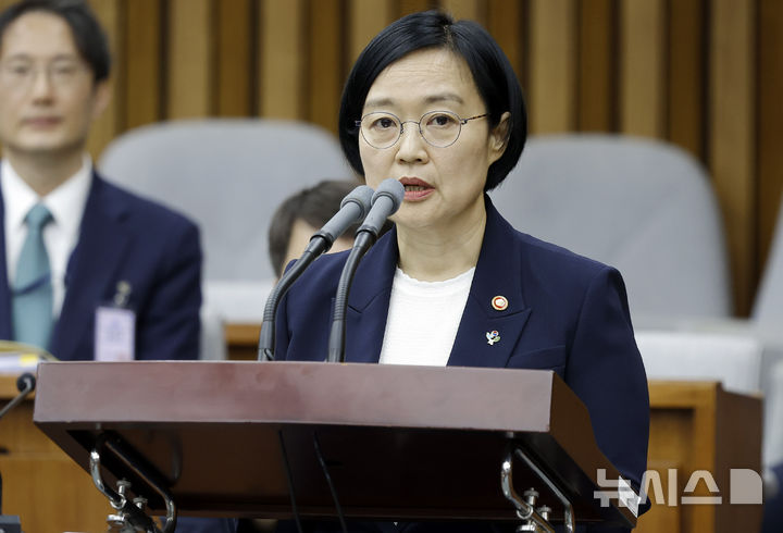 [서울=뉴시스] 정병혁 기자 = 한성숙 국무총리 후보자가 25일 서울 여의도 국회에서 열린 인사청문회에서 발언하고 있다. 2026.06.25. jhope@newsis.com