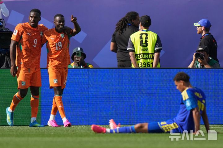 [필라델피아=AP/뉴시스]코트디부아르, 퀴라소 2-0 꺾고 조 2위로 32강 진출. 2026.06.25.