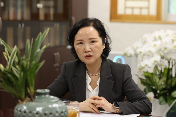 [서울=뉴시스] 지난 25일 서울 종로구 국립고궁박물관에서 인터뷰하는 배민성 국립고궁박물관장 (사진=국립고궁박물관 제공) 2026.06.29. photo@newsis.cok *재판매 및 DB 금지