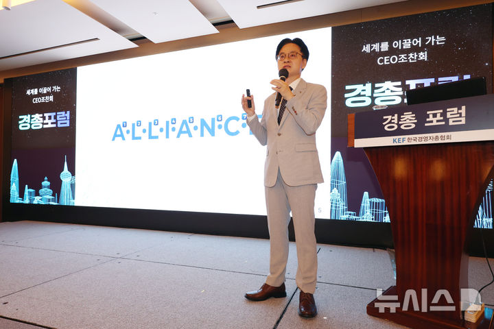 associate_pic3
