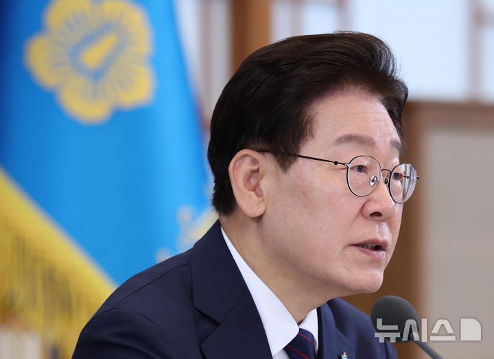 [서울=뉴시스] 최동준 기자 = 이재명 대통령이 26일 청와대에서 열린 미래 신안보 혁신기업 육성 전략회의에서 발언하고 있다. 2026.06.26. photocdj@newsis.com