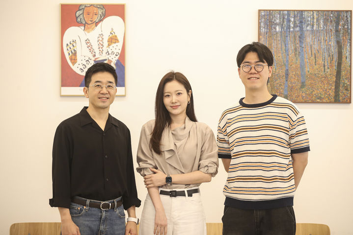 [서울=뉴시스] EBS '최후의 인류' 최평순, 이미솔, 박진우 PD. (사진=EBS 제공) 2026.06.28. photo@newsis.com *재판매 및 DB 금지