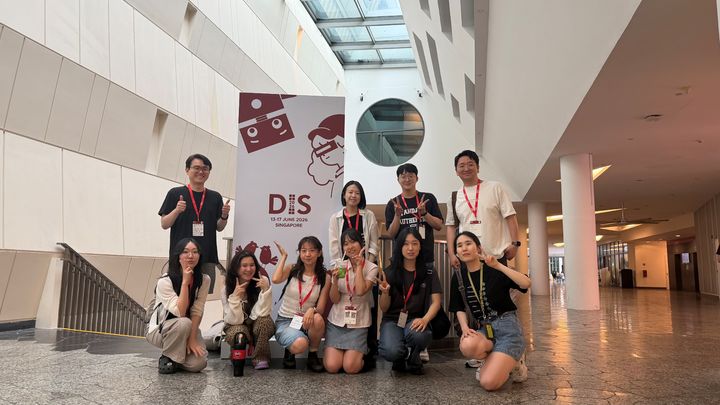 [울산=뉴시스] 'ACM DIS 2026' 학회에서 논문을 발표한 UNIST 디자인학과 연구진들이 기념촬영을 하고 있다. (사진=UNIST 제공) 2026.06.29. photo@newsis.com *재판매 및 DB 금지