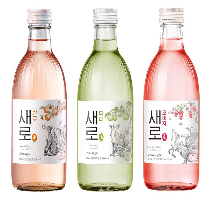[서울=뉴시스] 새로 플레이버 3종(사진=롯데칠성음료 제공) *재판매 및 DB 금지