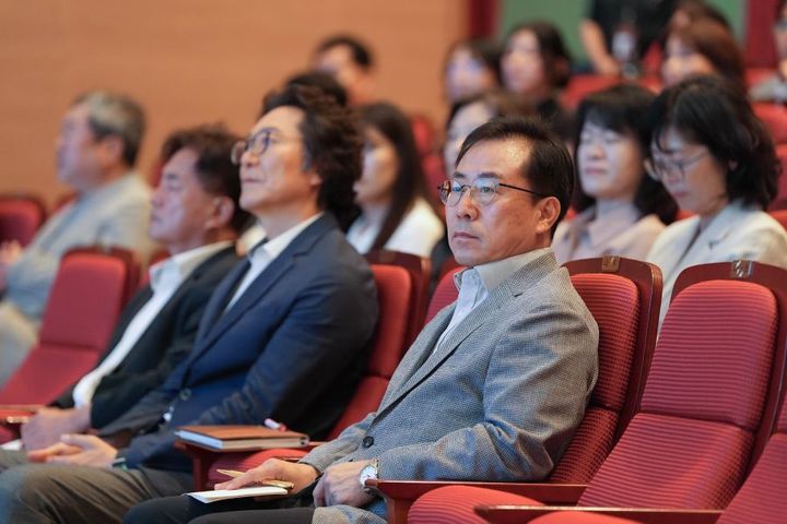 [춘천=뉴시스] 29일 강원특별자치도교육감직 인수위원회(위원장 구재승)는 이날 인수위 최종 보고회에서 ‘모두가 빛나는 강원 교육’ 5대 핵심 과제의 주요 내용을 밝혔다. 강삼영 교육감직인수위 제공. *재판매 및 DB 금지