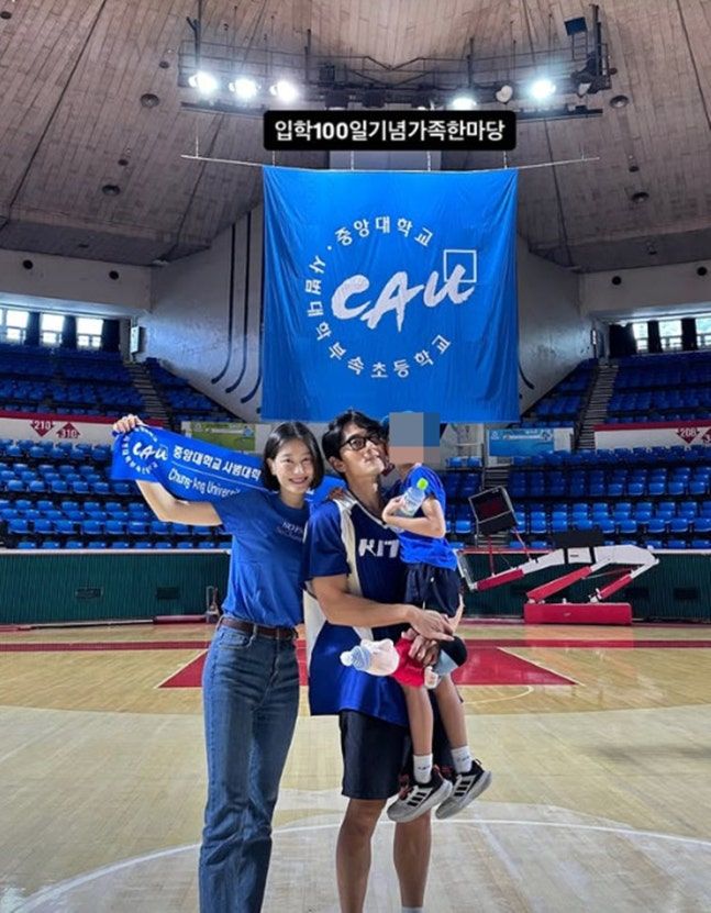 [서울=뉴시스]모델 겸 방송인 이현이 가족(사진=SNS 캡처) 2026.06.29. photo@newsis.com *재판매 및 DB 금지