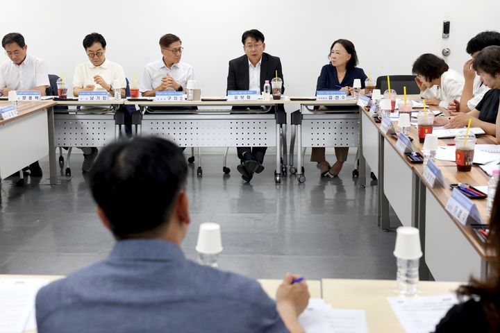 [서울=뉴시스] 인수위원회 회의. (사진=성동구 제공) 2026.06.29. photo@newsis.com *재판매 및 DB 금지