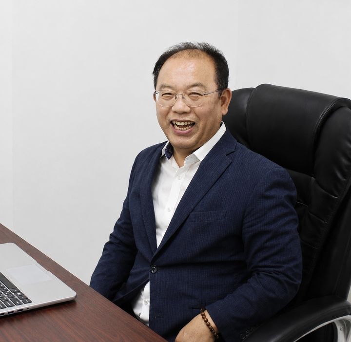 [대구=뉴시스] 정재익 기자 = 우성진 대구 동구청장 당선인이 지난 29일 대구 아양아트센터에서 뉴시스와 인터뷰를 진행하고 있다. 2026.06.30. jjikk@newsis.com *재판매 및 DB 금지