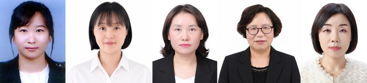 [밀양=뉴시스] 상반기 적극행정 우수공무원, 사진 왼쪽부터 인구정책담당관 김경화 주무관, 관광진흥과 김미정 주무관, 건강증진과 김성은 모자보건담당, 건설과 박진순 건설행정담당, 나노융합과 이명순 나노융합팀장. (사진=밀양시 제공) 2026.06.30. photo@newsis.com *재판매 및 DB 금지