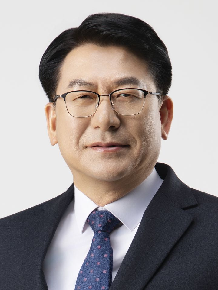 [서울=뉴시스] 유보화 성동구청장 프로필 사진. (사진=성동구 제공) 2026.06.30. photo@newsis.com *재판매 및 DB 금지