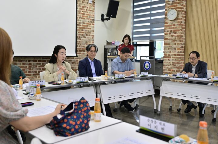 [순창=뉴시스] 전북 순창군은 농림축산식품부 농어촌 기본소득 추진단과 함께 '농어촌 기본소득 시범사업 지역 현장간담회'를 개최했다고 30일 밝혔다. (사진=순창군 제공) 2026.06.30. photo@newsis.com *재판매 및 DB 금지
