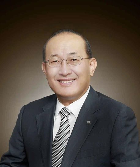[서울=뉴시스] 김진환 전 서울중앙지방검찰청 검사장(사법연수원 4기)이 국제로타리 3650지구(서울) 신임 총재로 공식 취임했다. 2026.06.30. photo@newsis.com *재판매 및 DB 금지