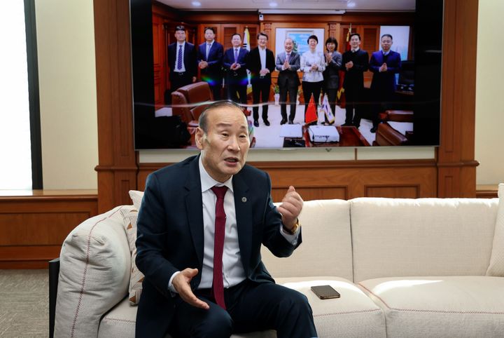 [서울=뉴시스] 최병오 패션그룹형지・한국섬유산업연합회 회장 (사진= 패션그룹형지 제공) 2026.06.30. photo@newsis.com *재판매 및 DB 금지