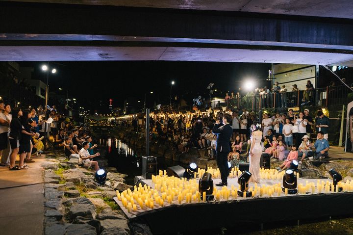 [공주=뉴시스] 제민천에서 열린 공연 모습.(사진=공주시). 2026.06.30. photo@newsis.com. *재판매 및 DB 금지