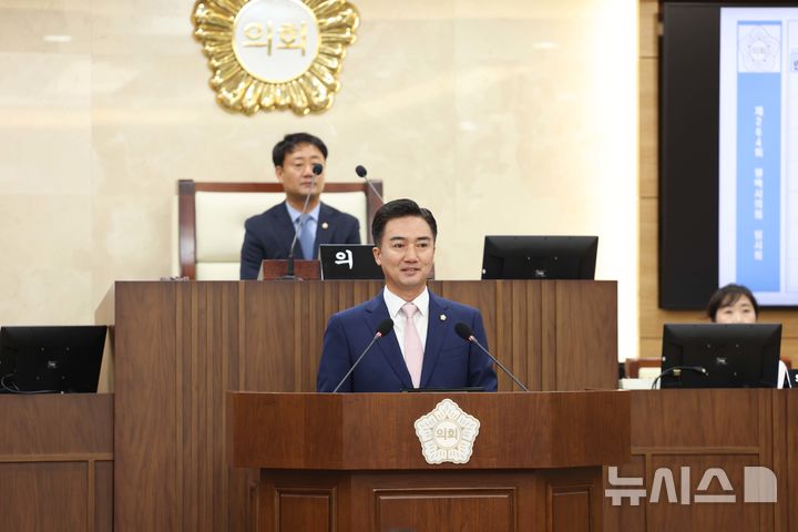 [평택=뉴시스] 제10대 경기 평택시의회 전반기 부의장으로 선출된 정일구 의원. (사진=평택시의회 제공) 2026.07.01. photo@newsis.com