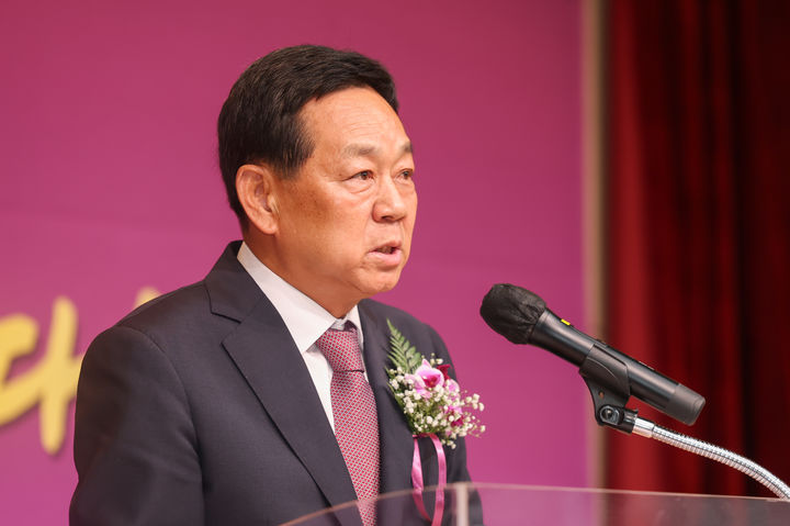 [성주=뉴시스] 취임사하는 전화식 성주군수. (사진=성주군 제공) 2026.07.01 photo@newsis.com *재판매 및 DB 금지