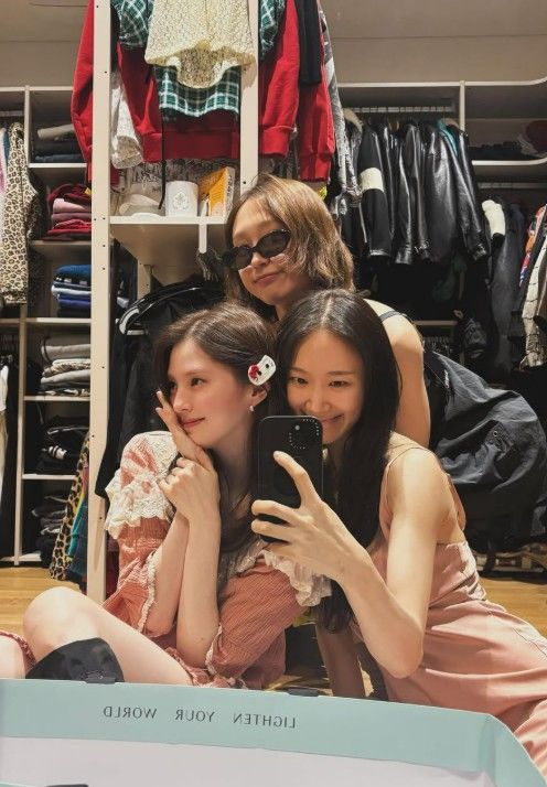 [서울=뉴시스] 한소희·류혜영·박예니 (사진= 박예니 SNS 캡처) 2026.07.02. photo@newsis.com *재판매 및 DB 금지