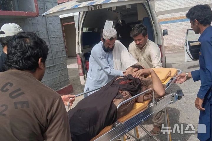 associate_pic3
