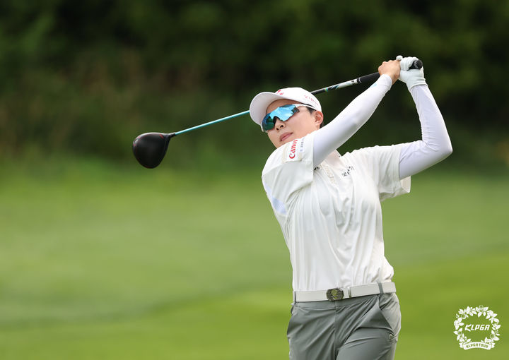 [서울=뉴시스] 한국여자프로골프(KLPGA) 투어 롯데 오픈 2라운드 공동 2위에 오른 김효주. (사진=KLPGA 제공) 2026.07.03. *재판매 및 DB 금지